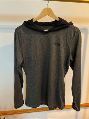 The North Face Women’s Hooded Long Sleeve Tee — Charcoal